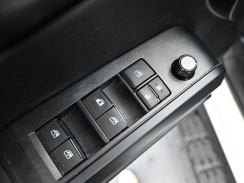 Used 2021 Toyota Tacoma SR5 image 13