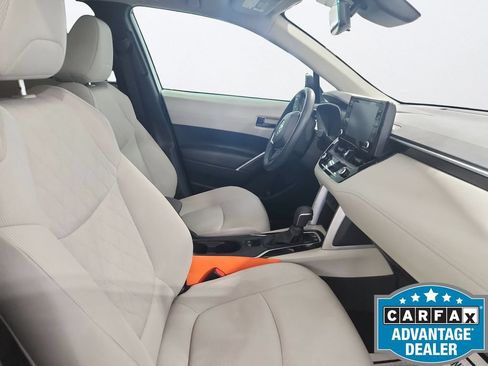 Used 2022 Toyota Corolla Cross LE FWD image 22