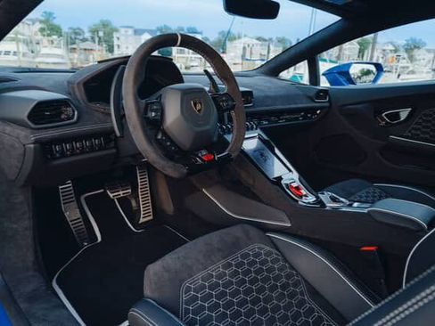 Used 2023 Lamborghini Huracan Tecnica image 58