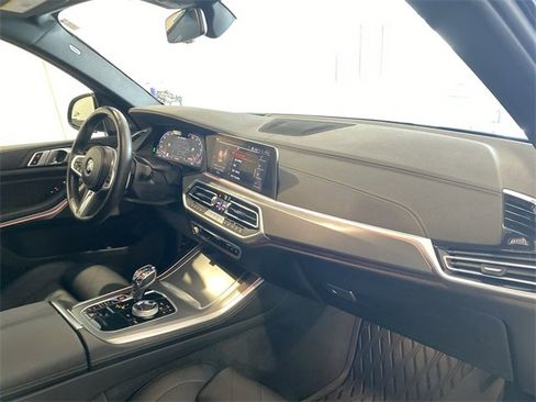 Used 2023 BMW X5 M50i w/ Executive Package image 18