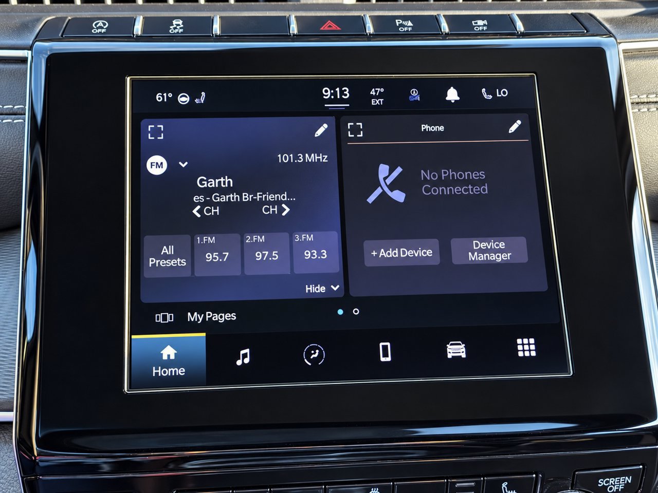Used 2023 Jeep Grand Cherokee Altitude AWD/4WD image 16