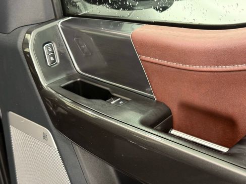 Used 2021 Ford F150 Lariat w/ Equipment Group 502A High image 23