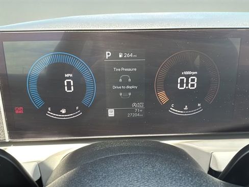 Used 2025 Hyundai Tucson SEL FWD image 20