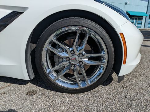 Used 2019 Chevrolet Corvette Stingray Coupe w/ 3LT Preferred Equipment Group RWD image 11