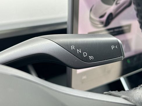 Used 2020 Tesla Model 3 image 24