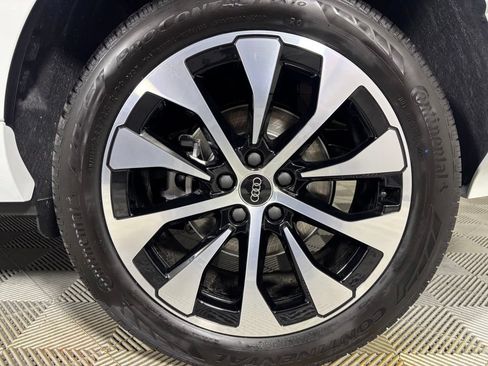 New 2026 Audi Q3 quattro 2.0T AWD/4WD image 16