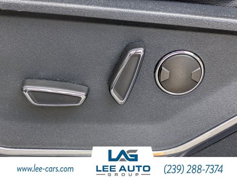 Used 2022 Ford F150 Lariat w/ Equipment Group 502A High AWD/4WD image 17