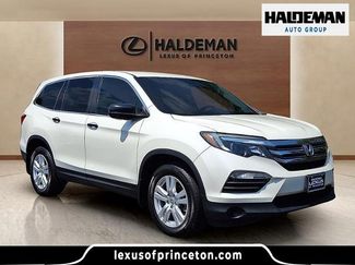 Used 2017 Honda Pilot LX video 1