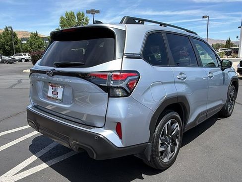 Certified 2025 Subaru Forester Limited AWD/4WD image 3