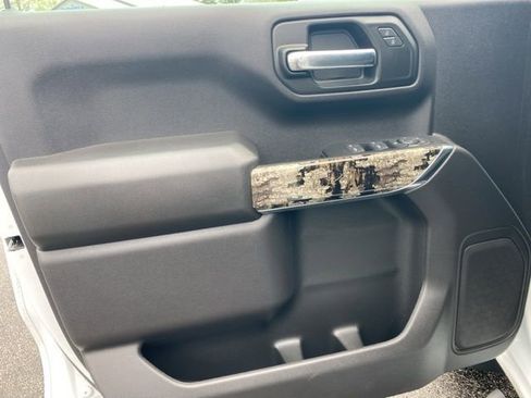 Used 2024 Chevrolet Silverado 1500 Custom Trail Boss w/ Realtree Special Edition AWD/4WD image 15