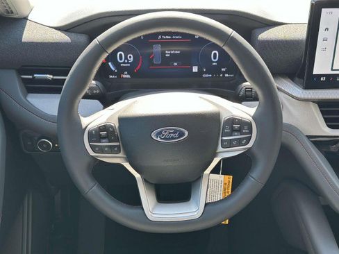New 2025 Ford Explorer Active w/ Active Comfort Package image 24