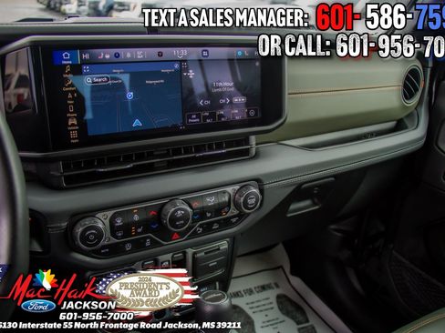 Used 2024 Jeep Gladiator Mojave image 17