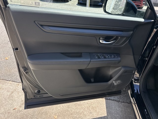 Used 2023 Honda CR-V LX image 5