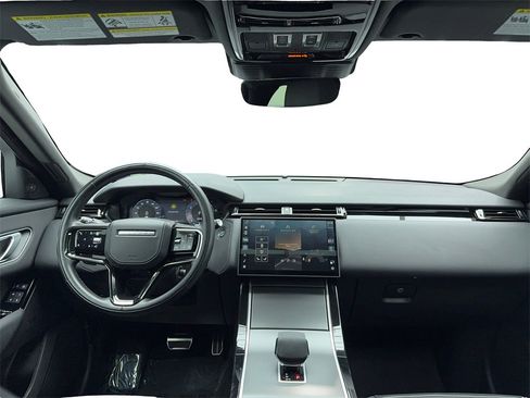 Used 2025 Land Rover Range Rover Velar Dynamic SE image 17