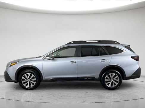 Used 2022 Subaru Outback Premium AWD/4WD image 6