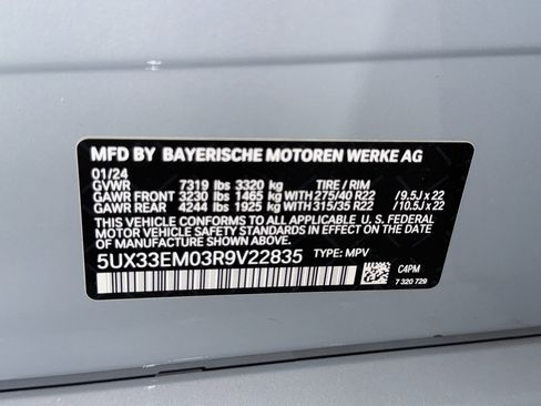 Certified 2024 BMW X7 M60i w/ Executive Package image 39