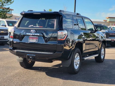 Used 2022 Toyota 4Runner SR5 AWD/4WD image 3