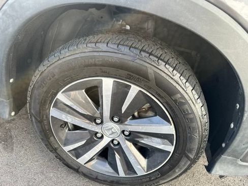 Used 2021 Honda HR-V LX image 9