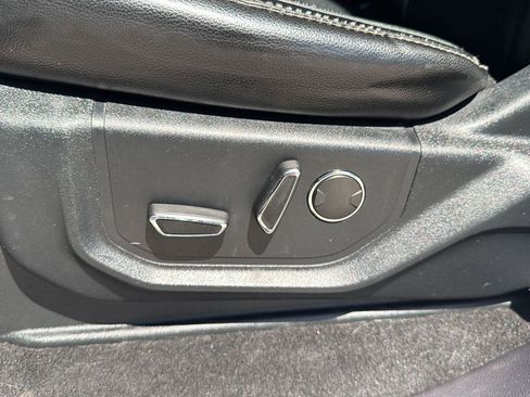 Used 2019 Ford F250 Lariat w/ Lariat Value Package image 14