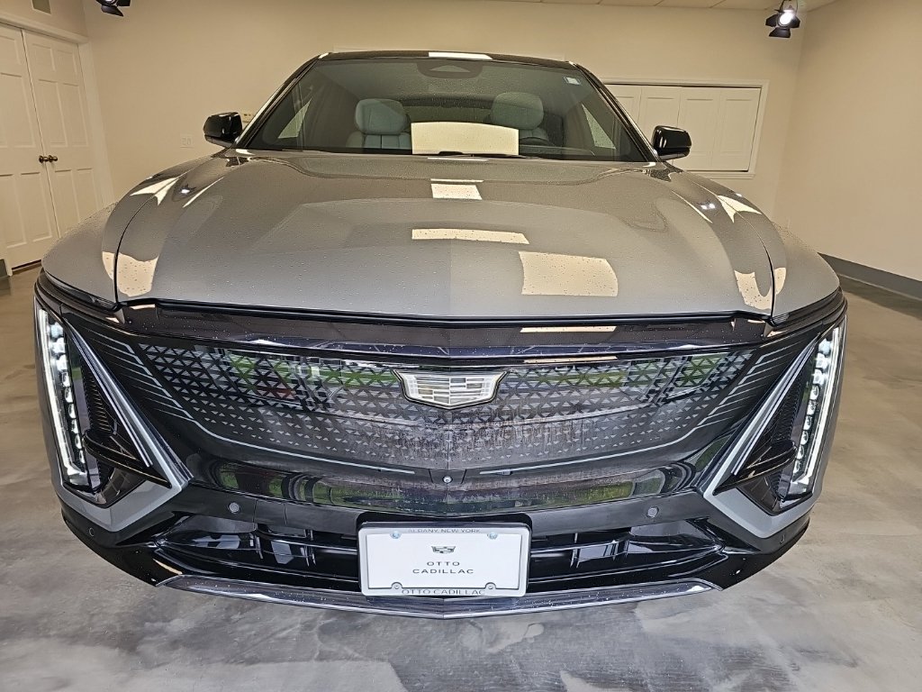 Certified 2024 Cadillac Lyriq Sport AWD/4WD image 8