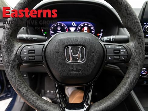 Used 2023 Honda Accord EX image 10