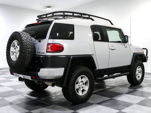 Used 2008 Toyota FJ Cruiser 4WD image 7