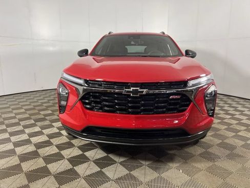 New 2026 Chevrolet Trax RS w/ Driver Confidence Package FWD image 2
