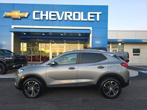 Used 2023 Buick Encore GX Select image 3