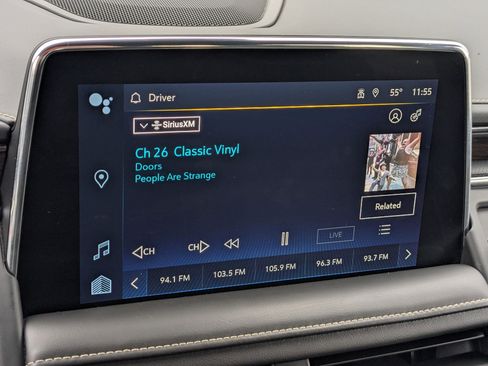 Used 2023 Chevrolet Suburban Premier image 20