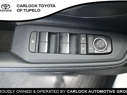 Used 2025 Toyota Grand Highlander FWD image 31