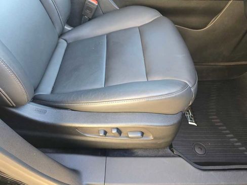 Used 2023 Cadillac XT4 Premium Luxury w/ Technology Package image 28