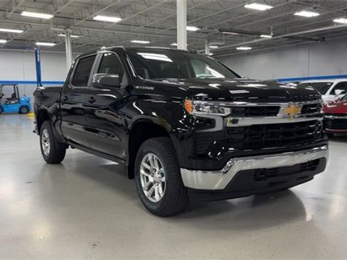 New 2025 Chevrolet Silverado 1500 LT w/ Convenience Package II image 2