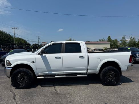 Used 2017 RAM 2500 SLT AWD/4WD image 6