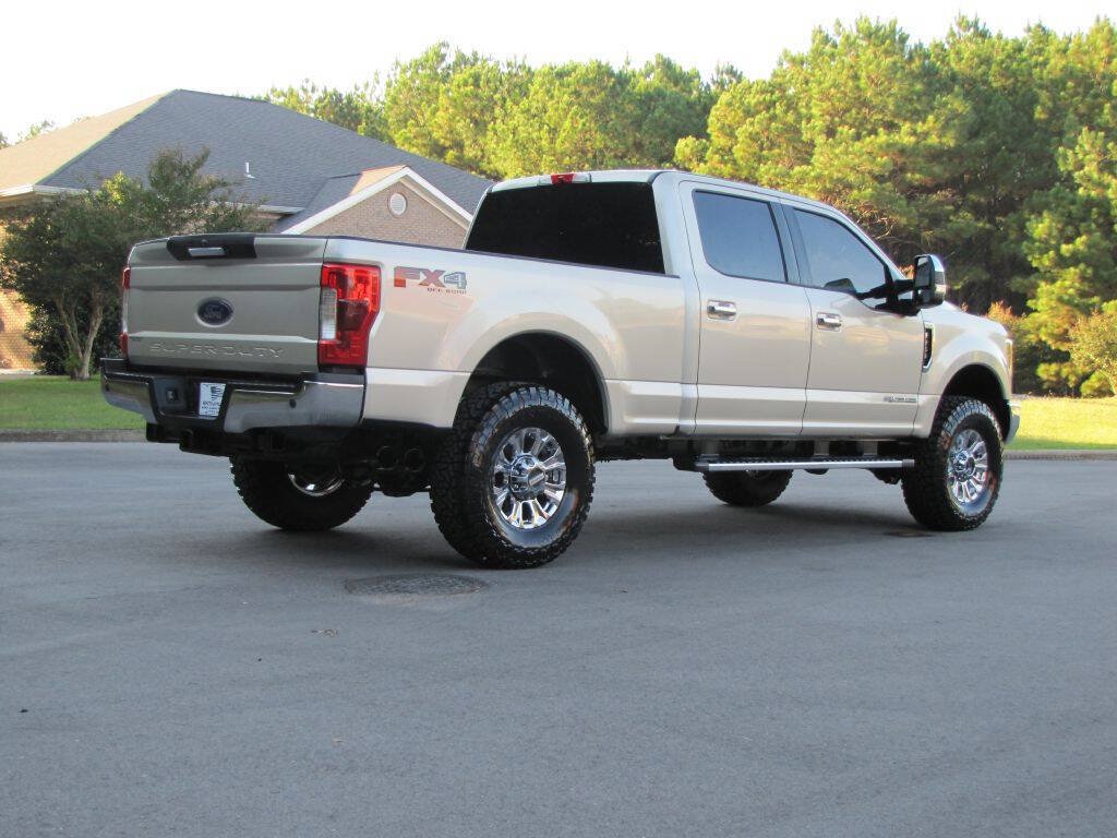 Used 2018 Ford F250 XLT w/ XLT Premium Package AWD/4WD image 6