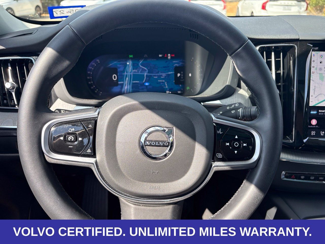 Used 2025 Volvo XC60 B5 Plus AWD/4WD image 25