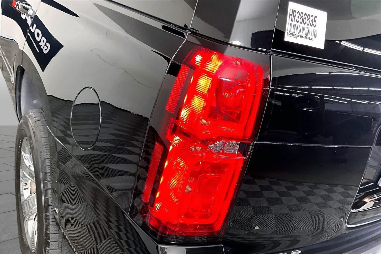 Used 2017 Chevrolet Tahoe Premier AWD/4WD image 26