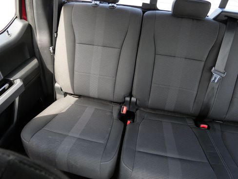 Used 2015 Ford F150 XLT w/ Equipment Group 302A Luxury AWD/4WD image 12