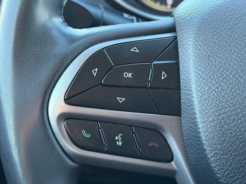 Used 2022 Jeep Cherokee Latitude Lux image 18