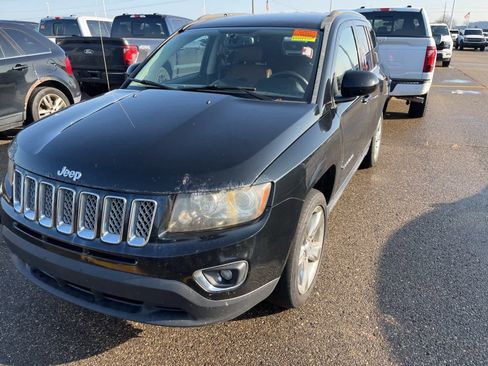 Used 2014 Jeep Compass Limited image 3