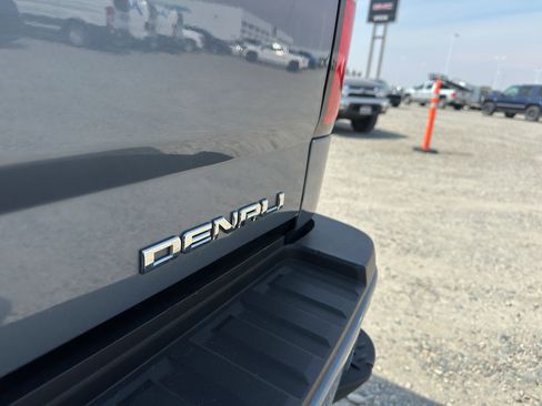 Used 2016 GMC Sierra 3500 Denali w/ Duramax Plus Package AWD/4WD image 11