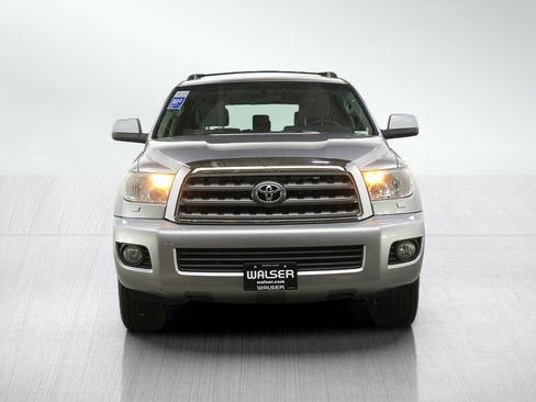 Used 2010 Toyota Sequoia SR5 AWD/4WD image 9