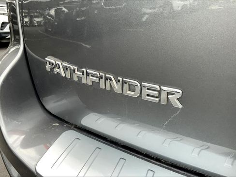 Used 2020 Nissan Pathfinder S FWD image 10