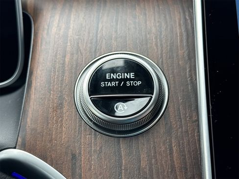 New 2025 Mercedes-Benz GLC 300 4MATIC image 26