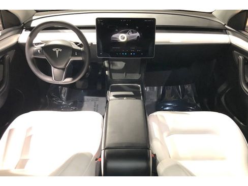 Used 2024 Tesla Model Y Long Range image 20