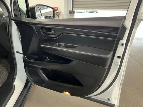 Used 2023 Honda Odyssey EX-L image 12