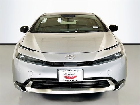 New 2026 Toyota Prius XSE Premium image 2