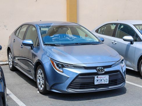 Used 2024 Toyota Corolla LE FWD image 3