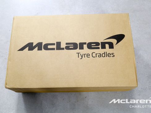 Used 2025 McLaren Artura Spider image 25