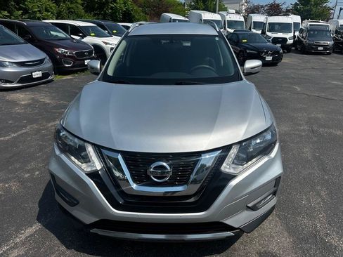 Used 2017 Nissan Rogue SV AWD/4WD image 9