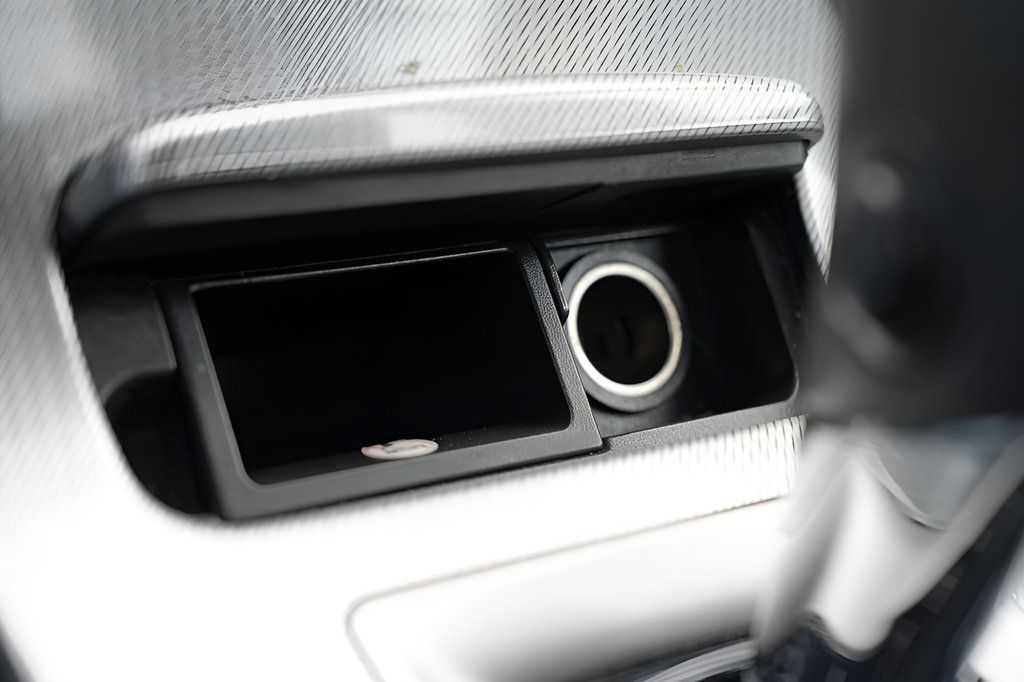 Used 2013 Nissan Sentra SR FWD image 31